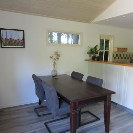 Hderh Vakantiehuis Ermelo-harderwijk, Gemeubileerd, Bos, Heide En Strand بيت للعطل *