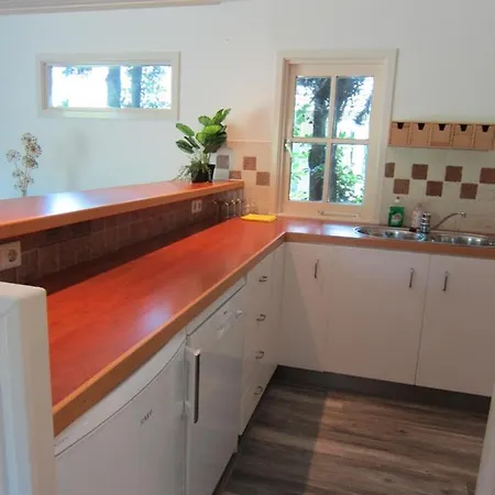 Hderh Vakantiehuis Ermelo-harderwijk, Gemeubileerd, Bos, Heide En Strand بيت للعطل